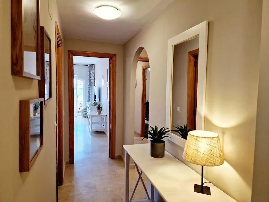 Royal Golf View: 2Br, Pools & Ac Apartment Sitio de Calahonda