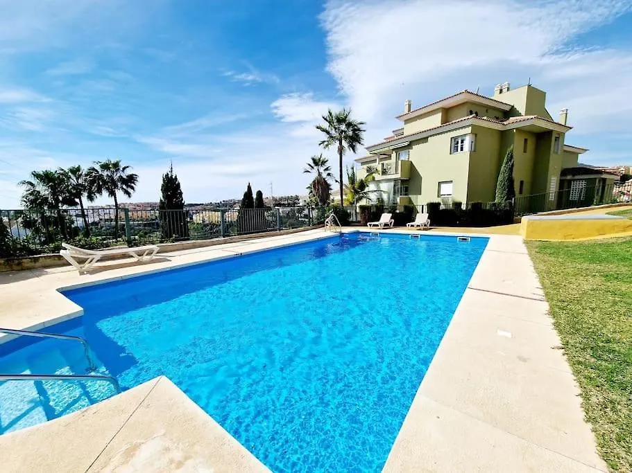 Royal Golf View: 2Br, Pools & Ac Apartment Sitio de Calahonda