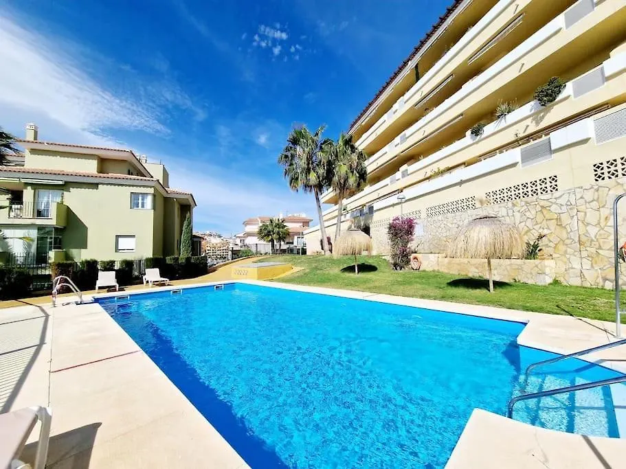 Royal Golf View: 2Br, Pools & Ac Apartment Sitio de Calahonda